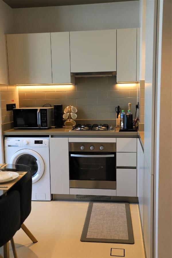 Stay By Latinem Luxury 2Br Holiday Home Cv B1309 Near Burj Khalifa Dubai Exteriör bild