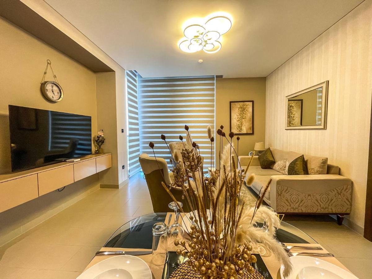 Stay By Latinem Luxury 2Br Holiday Home Cv B1309 Near Burj Khalifa Dubai Exteriör bild